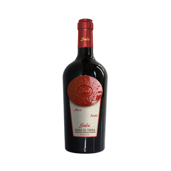 Rode-Wijn-Nero-di-Troja-Sule-Cinquesegni-Puglia-Italië